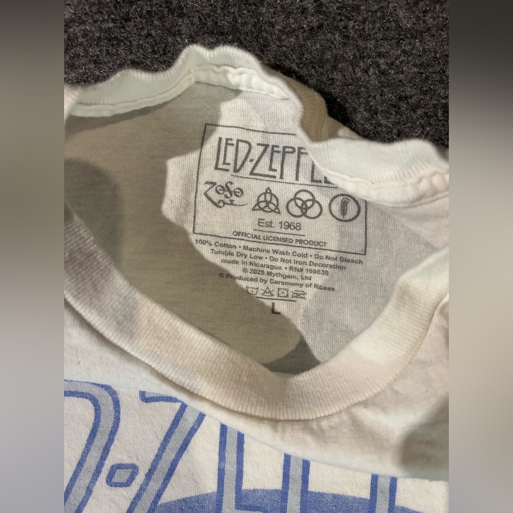 Led Zeppelin U.S. Tour 1975 Short Sleeve Tee - White/Blue size Large - Picture 2 of 2